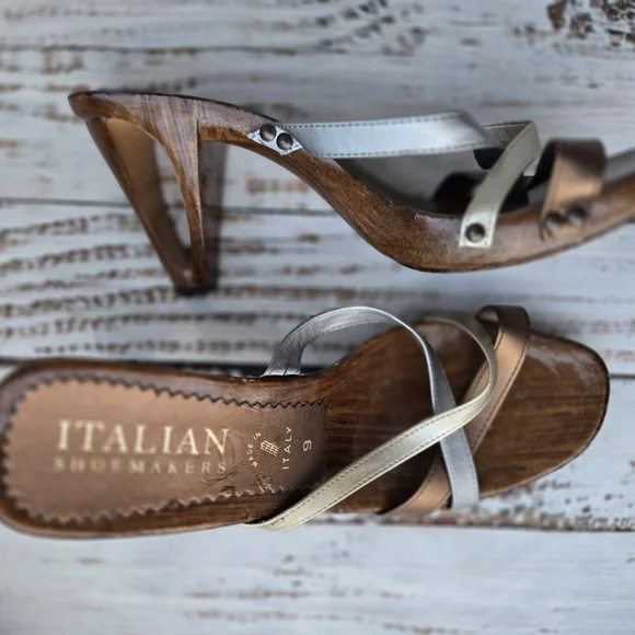 Italian Shoemakers Silver and Brown Sandals Flat Sole - Picture 3 of 3